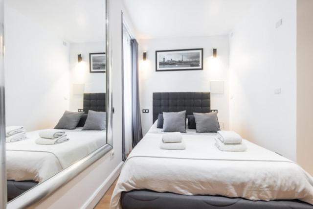 Near Eiffel Tower...Cute Little Studio Paris Bagian luar foto